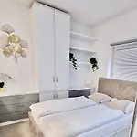 Ljubljana Central Lux Apartment With Free Parking